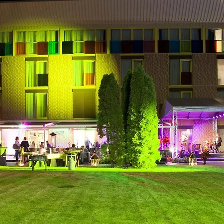 Hotel Kurshi & 4*